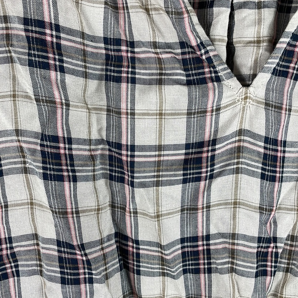 Evereve > Plaid V Neck Blouse Extra Small - Picture 5 of 10